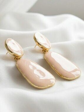 Pink Ladies Fashionable Dangle Earrings